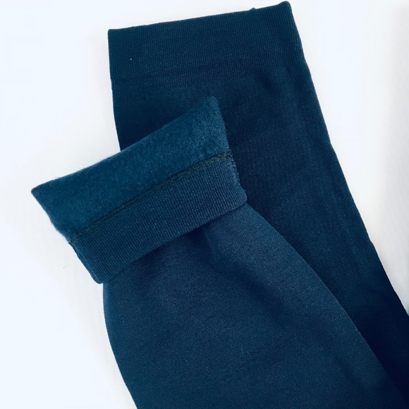 🍀5 for $25🍀 Navy Fleece Leggings - Picture 3 of 4